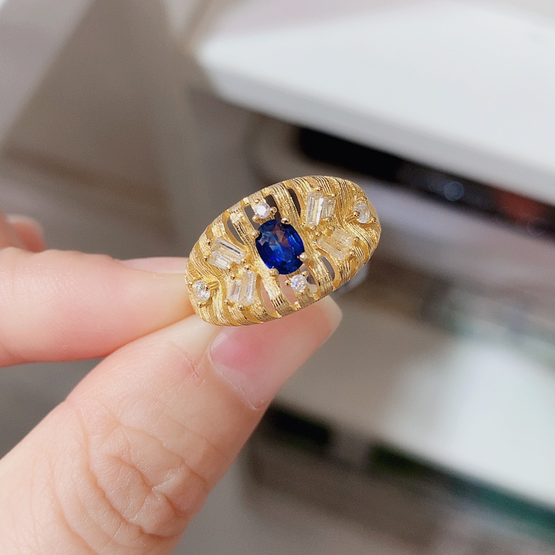 银S925镶嵌戒指蓝宝石