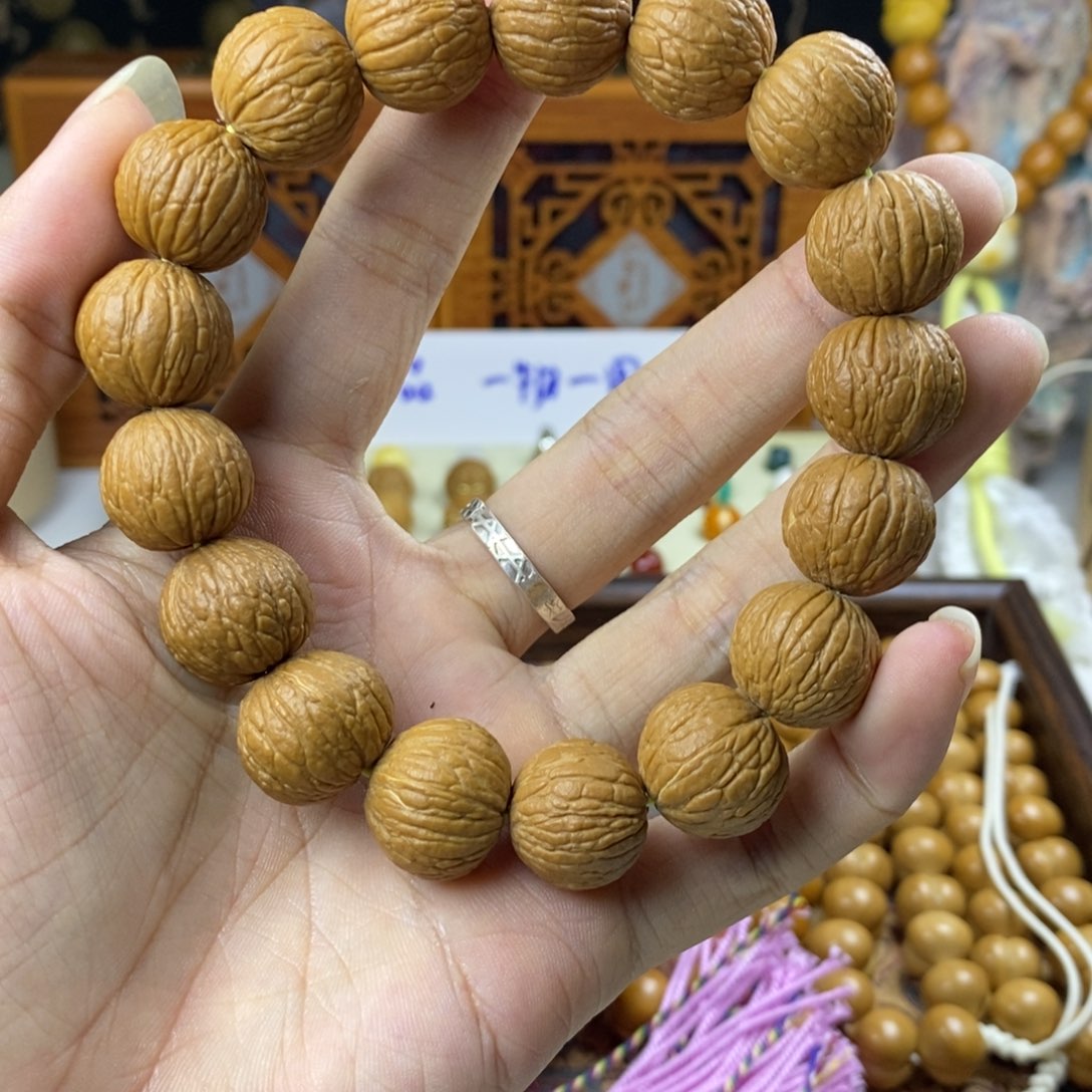 愿****猴头核桃吊坠原皮