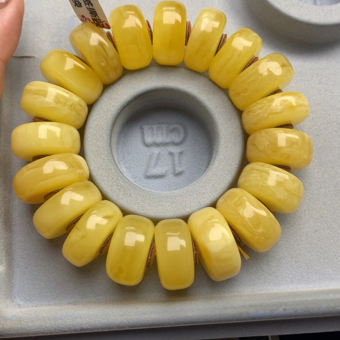 琥珀珠宝奇石未镶嵌吕*希