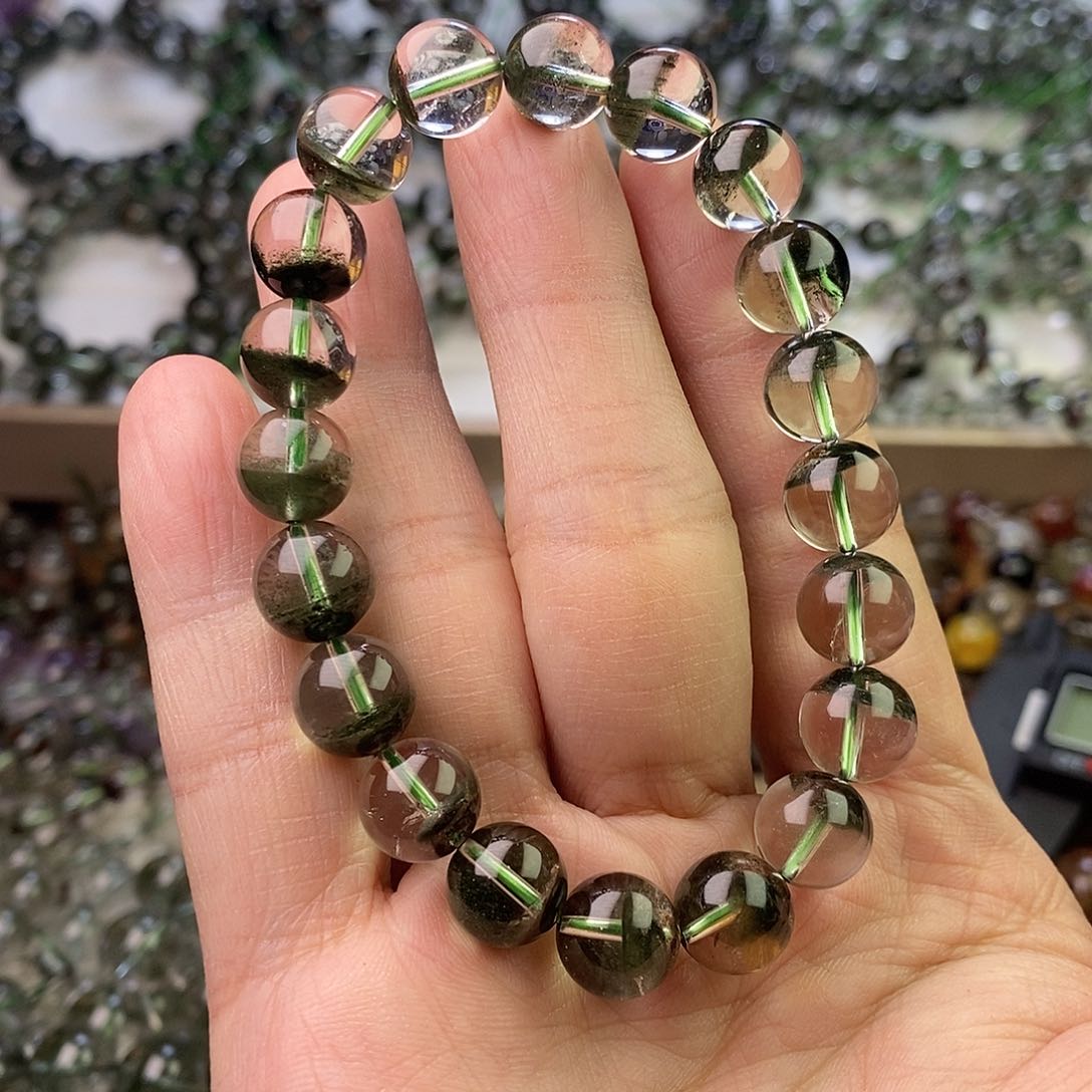 水晶手串未镶嵌事***梨卡10