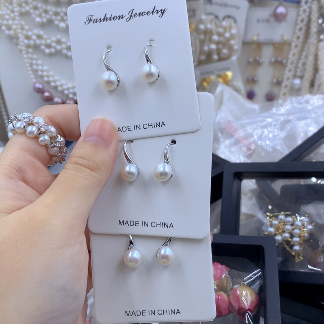 颈饰合金淡水珍珠