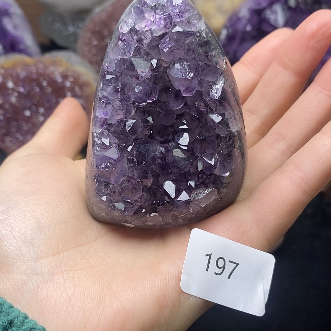 大型摆件（非配饰）未镶嵌发晶