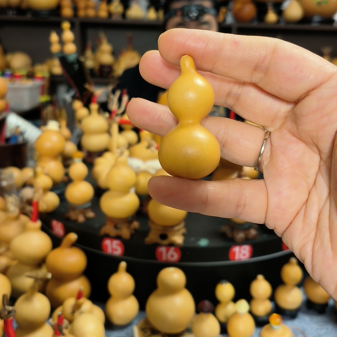 L***e葫芦福禄双全手把件