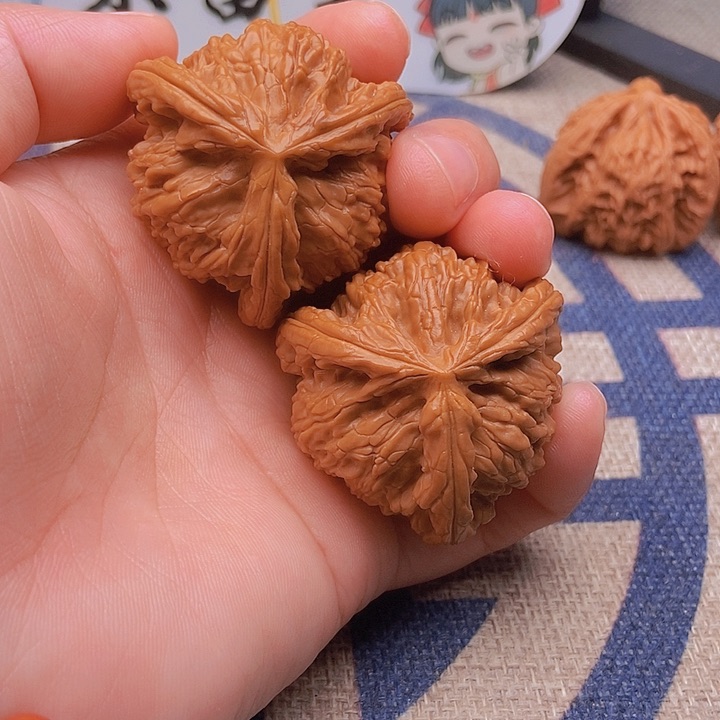 吊坠文玩核桃小*三棱