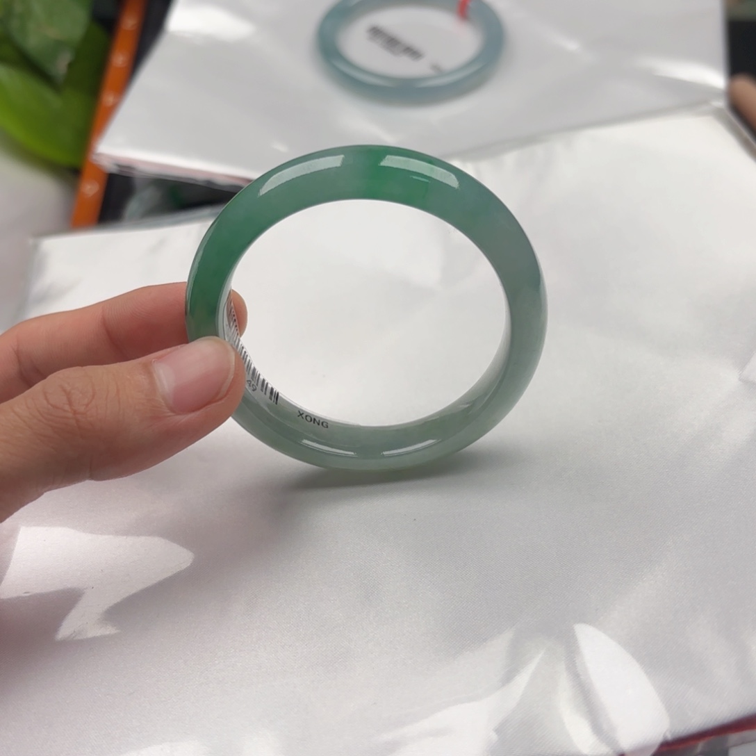 翡翠未镶嵌手镯5152 72