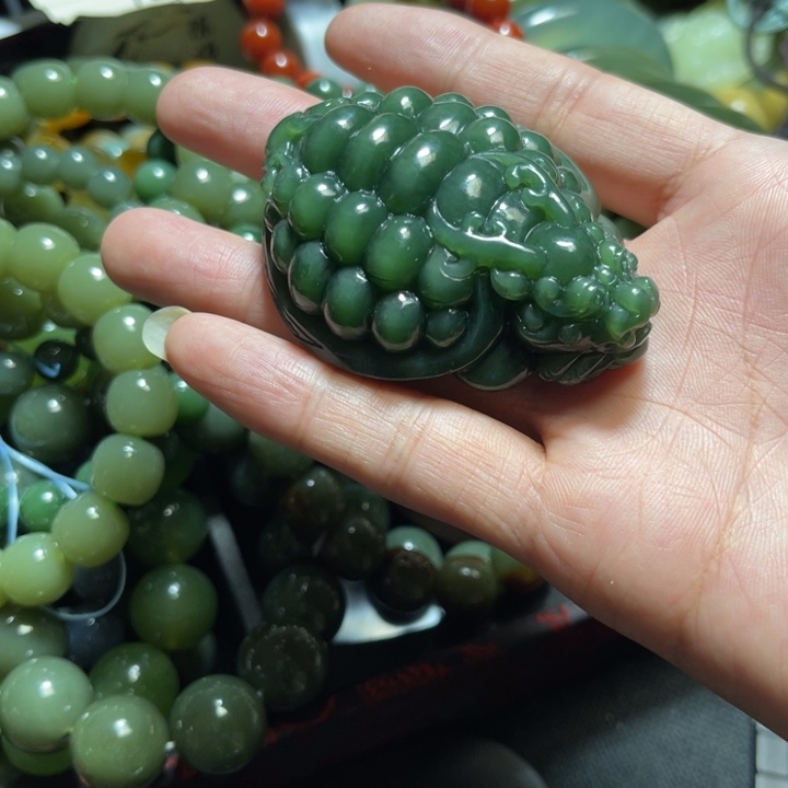 和田玉（碧玉）未镶嵌颈饰