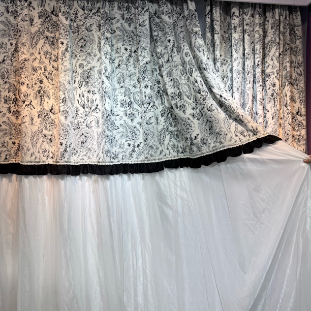 黑色雪尼尔卧室窗帘成品高档窗帘