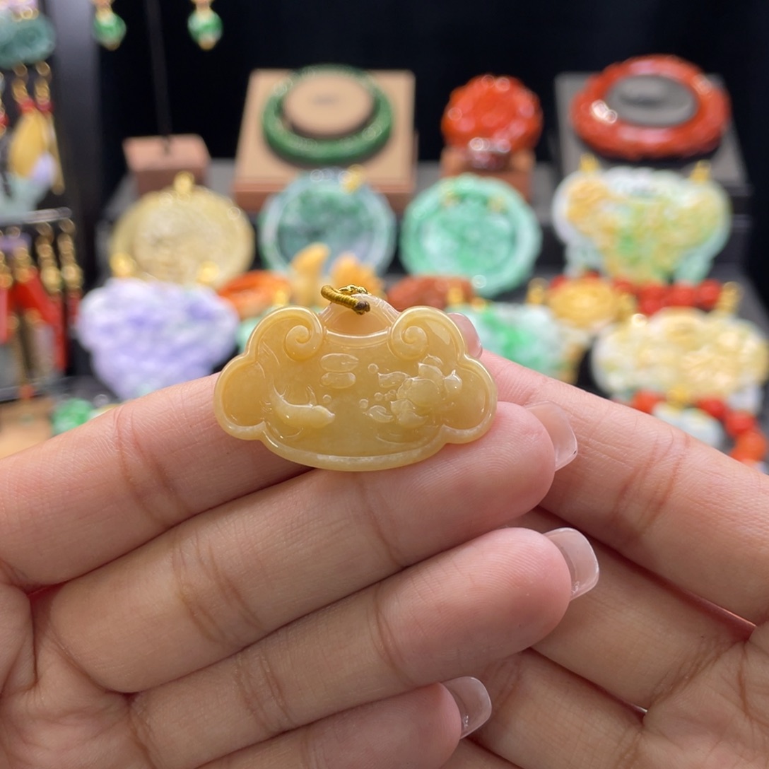 翡翠颈饰未镶嵌代编织