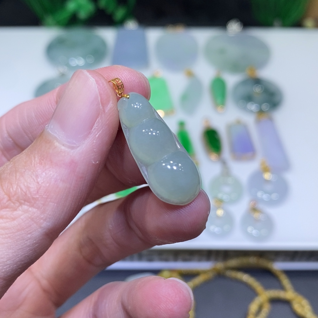 翡翠18K金镶嵌吊坠(不含链)