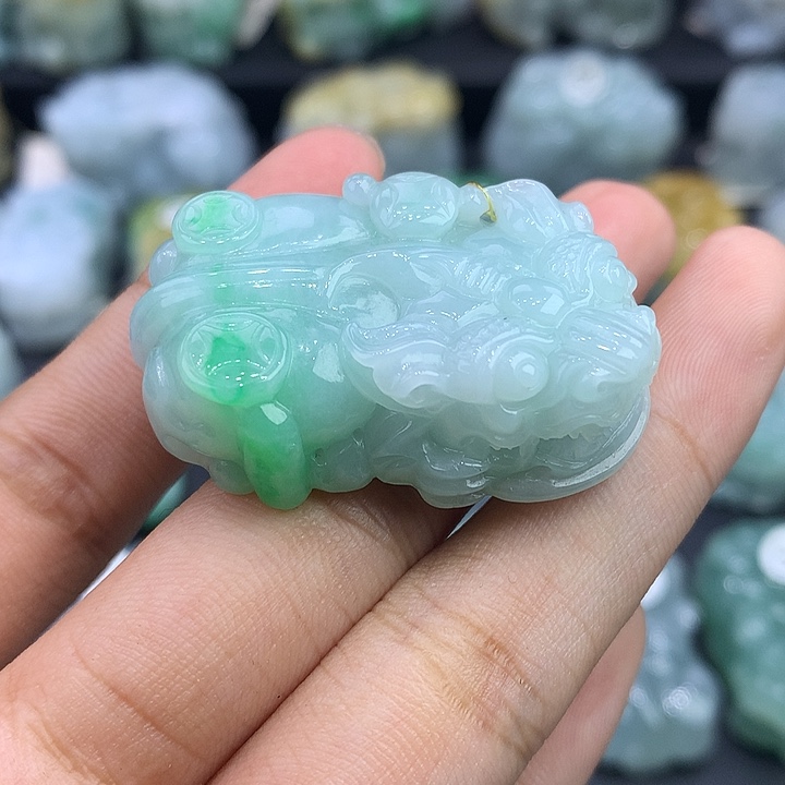 翡翠未镶嵌颈饰天然缅甸翡翠