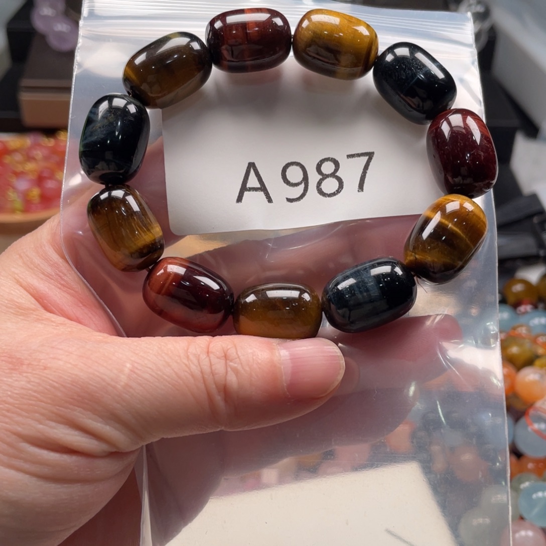 未镶嵌水晶手链889999999