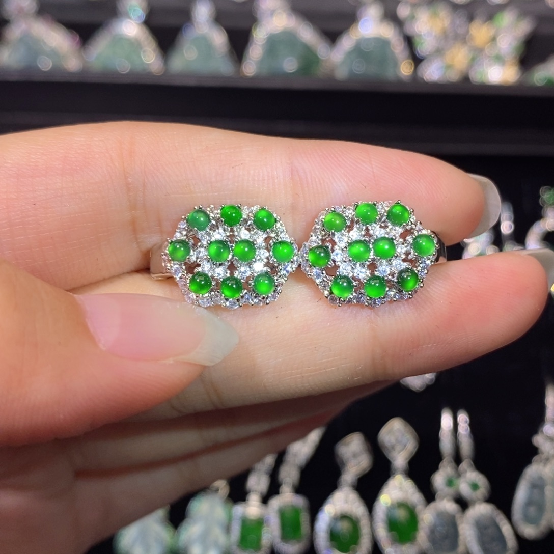 翡翠未镶嵌颈饰天然