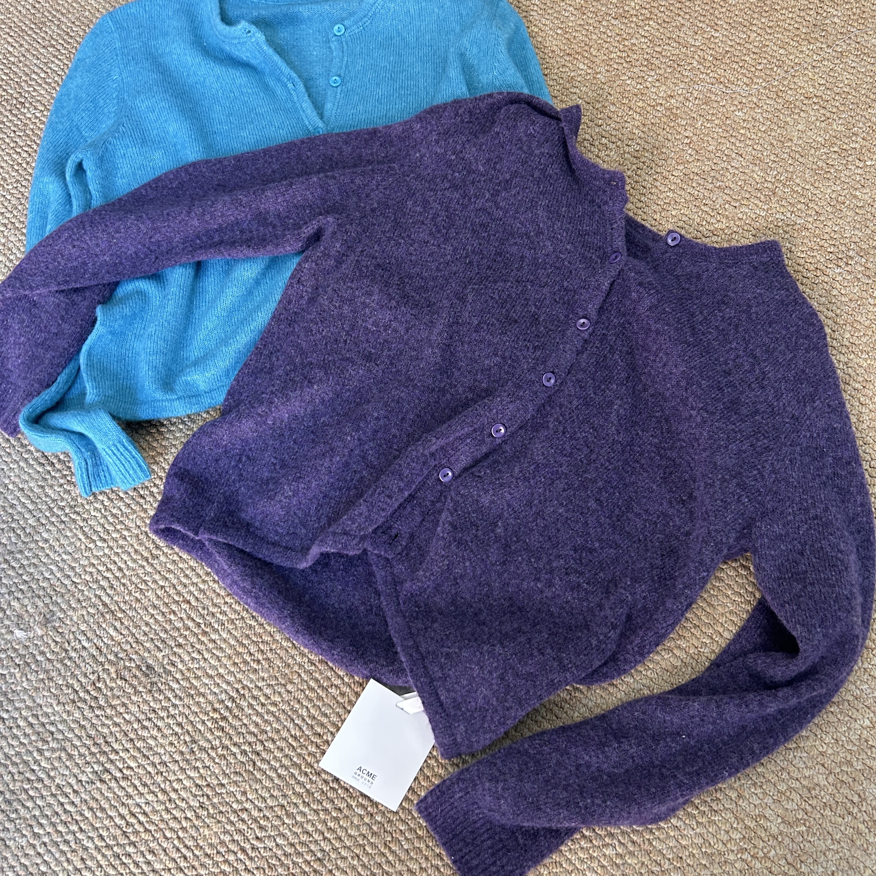 JIAO.AO纯色羊毛柔软亲肤高级感毛衣开衫Y8549