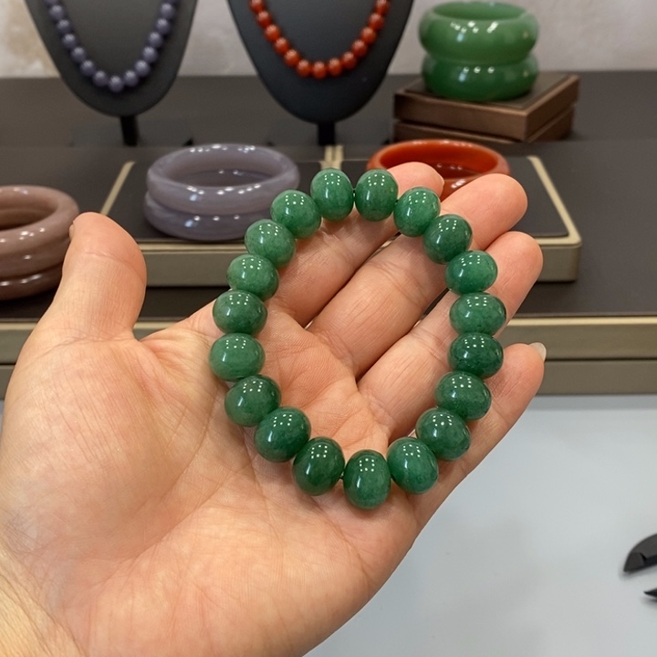 东陵石手镯未镶嵌