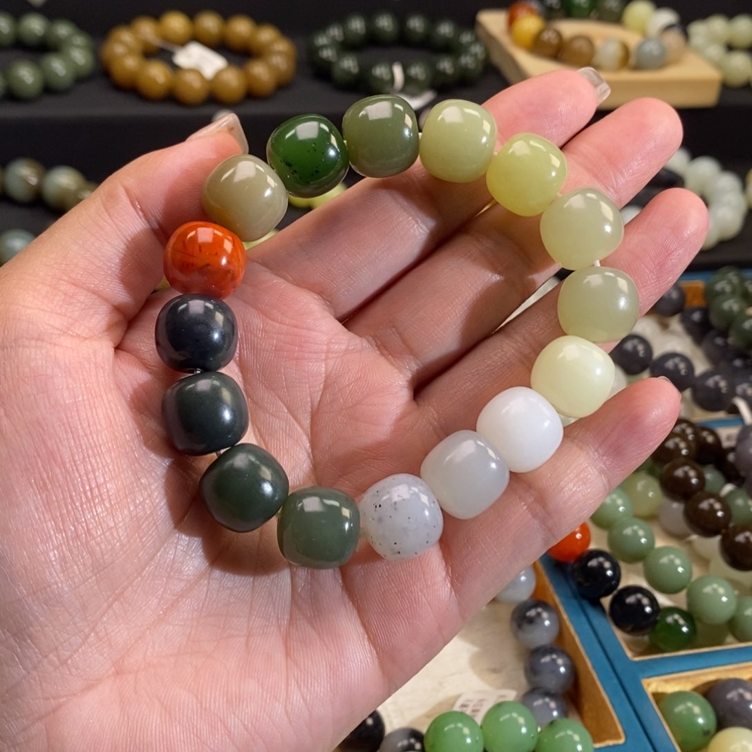 和田玉手链 14MM未镶嵌伊**尔老型多宝