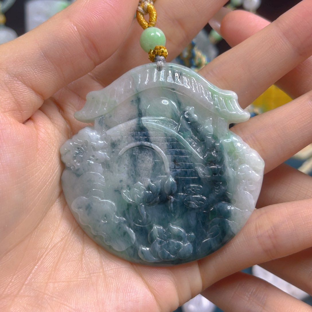 颈饰未镶嵌翡翠翡翠