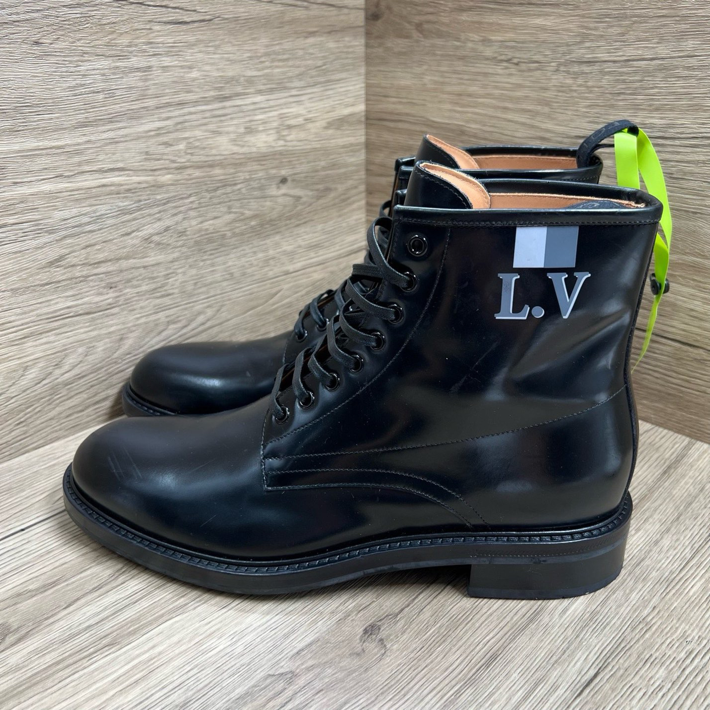 99新 LouisVuitton/路易威登 Voltaire 黑灰印花短靴 40-43码