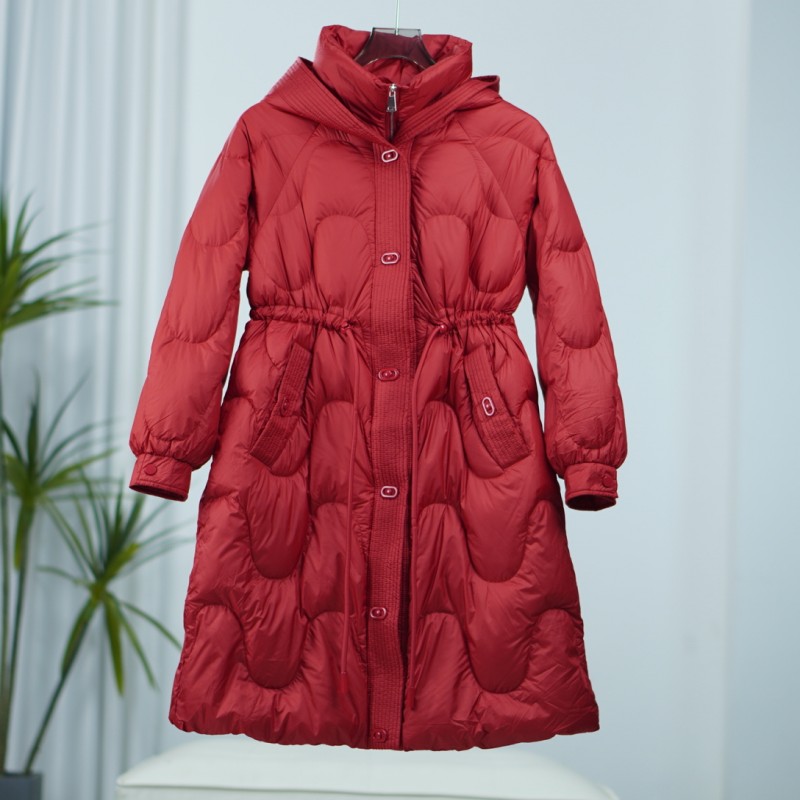 秋S系列  F146 女装时尚撤柜秋冬羽绒服红色