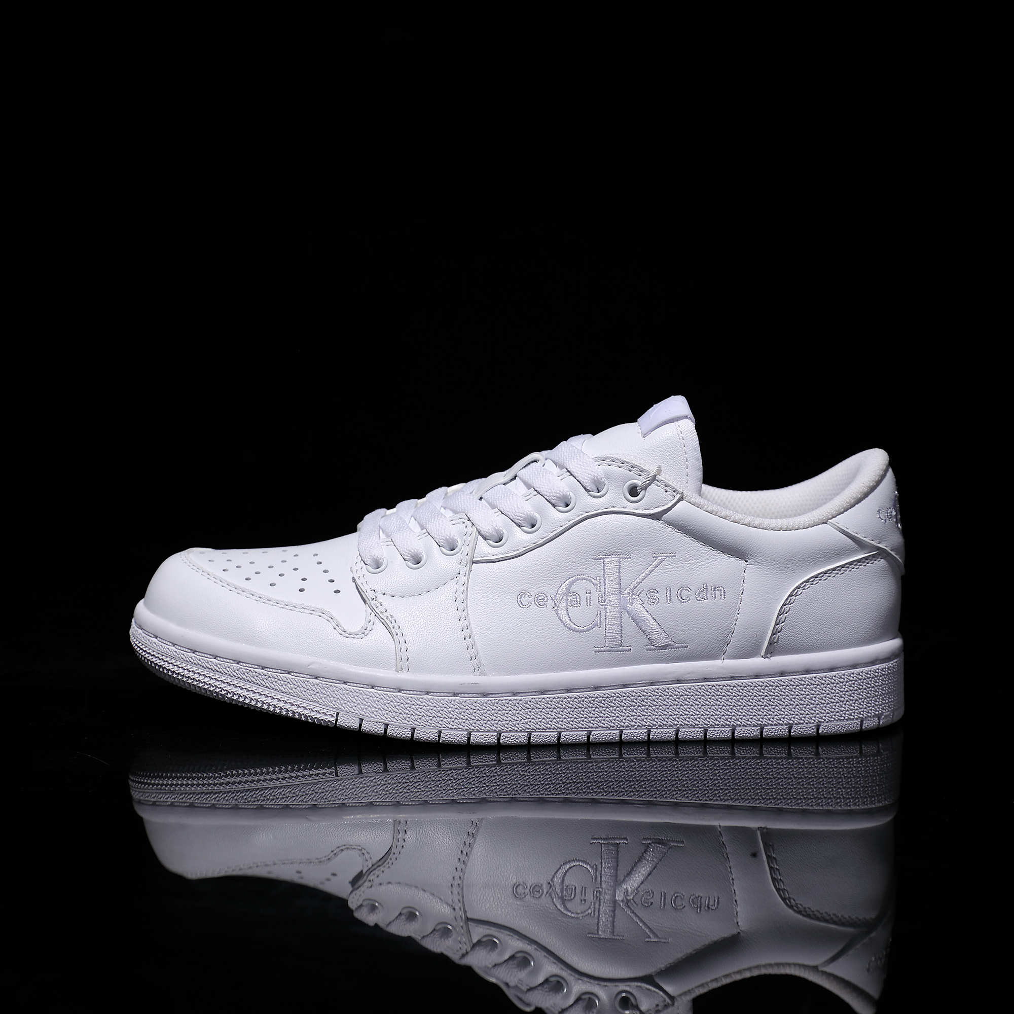 CEYAIU KSLCDN【定制】真皮小白鞋头层牛皮透气低帮板鞋轻奢鞋时尚