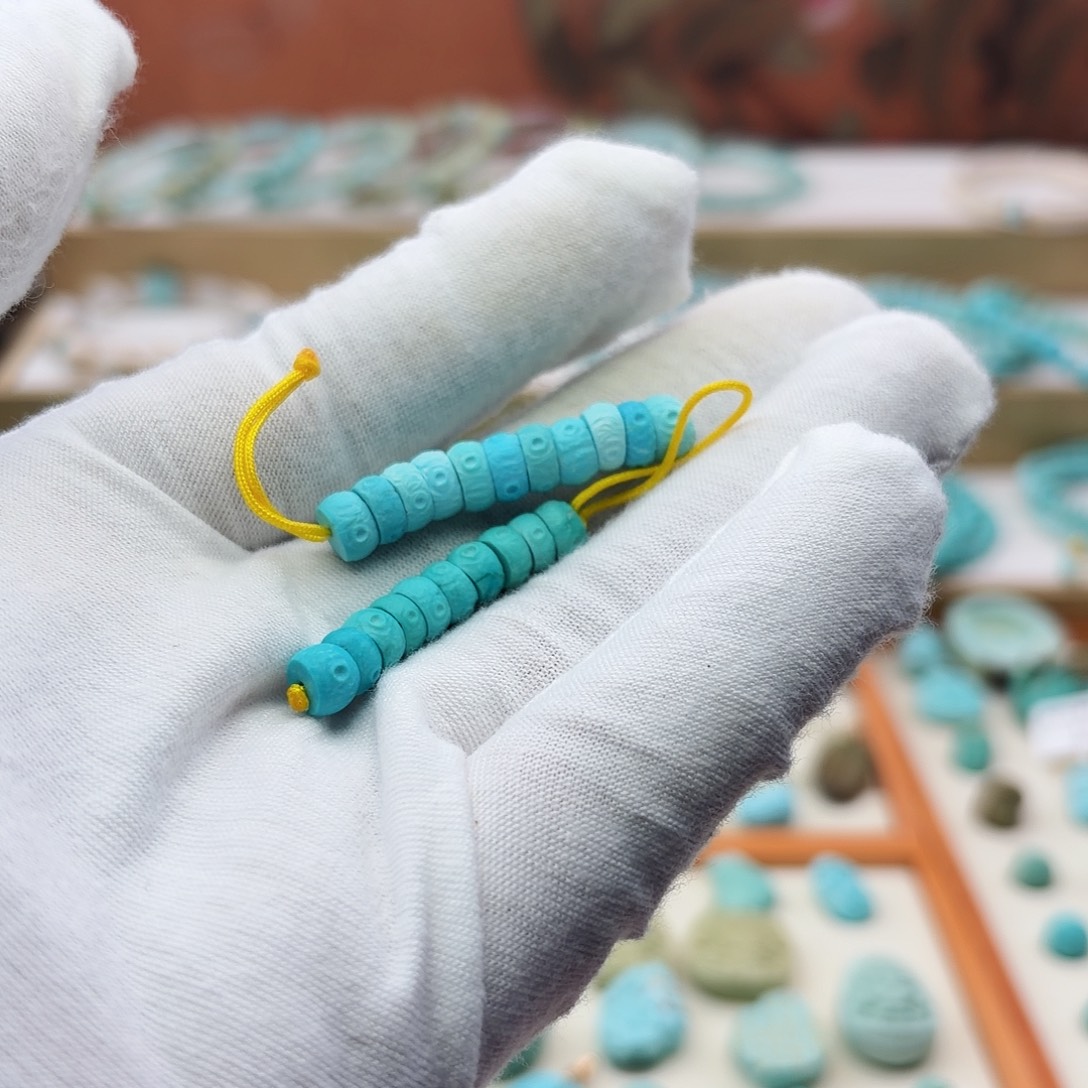 春****绿松石未镶嵌珠宝奇石