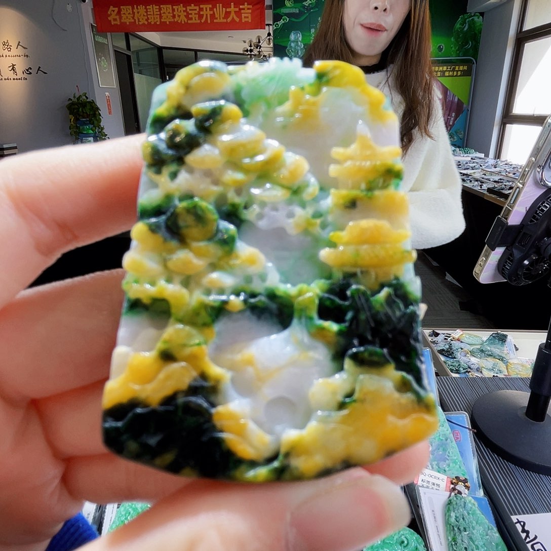 颈饰未镶嵌翡翠翡翠