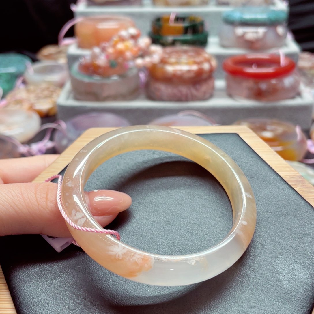 玛瑙/玉髓手镯未镶嵌相**缘66