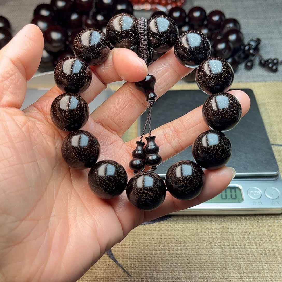 檀香紫檀（小叶紫檀）1.8 13颗 爆星