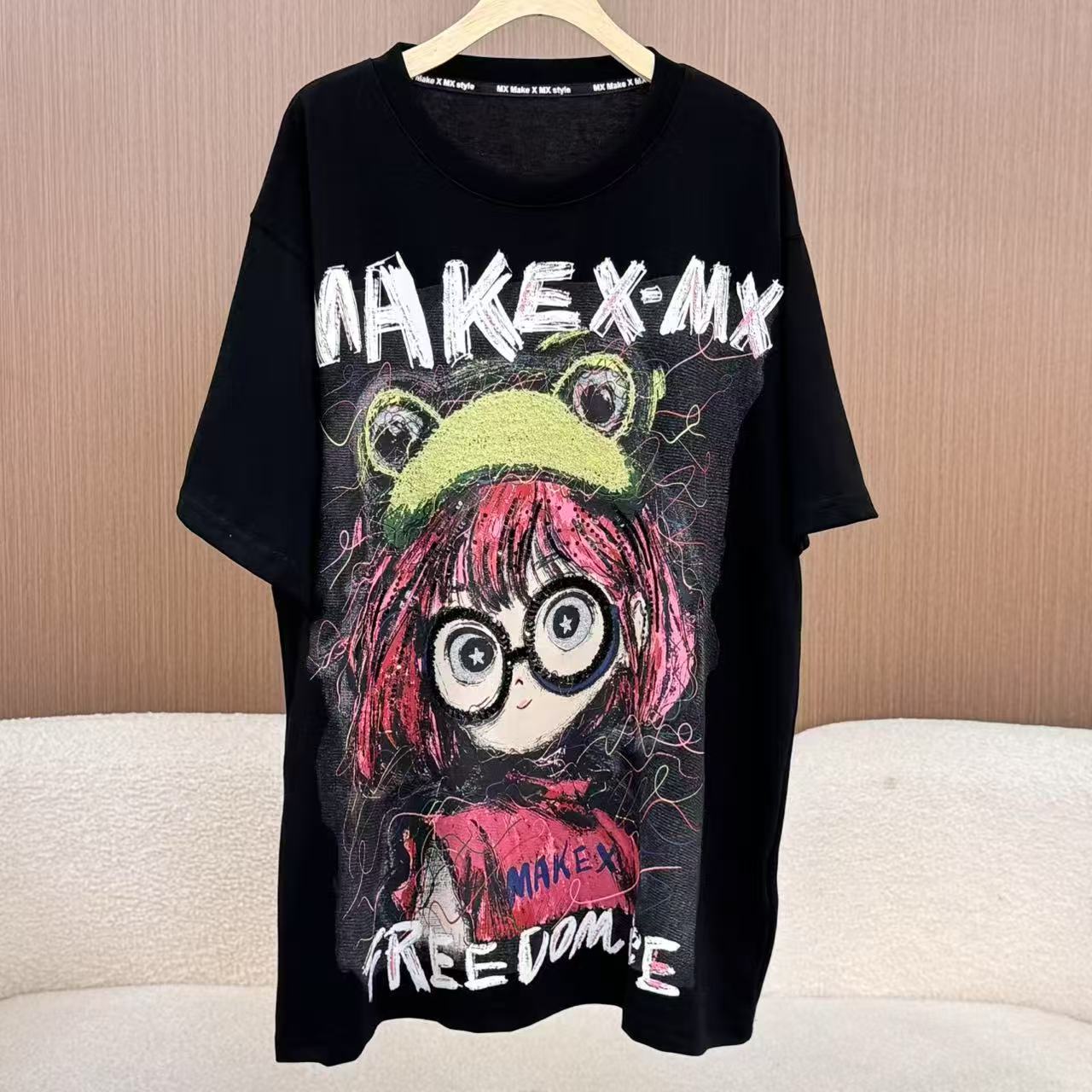 年中孤品~【酷飒女孩】重工青蛙帽粉头发眼镜女孩短袖T恤上衣71023