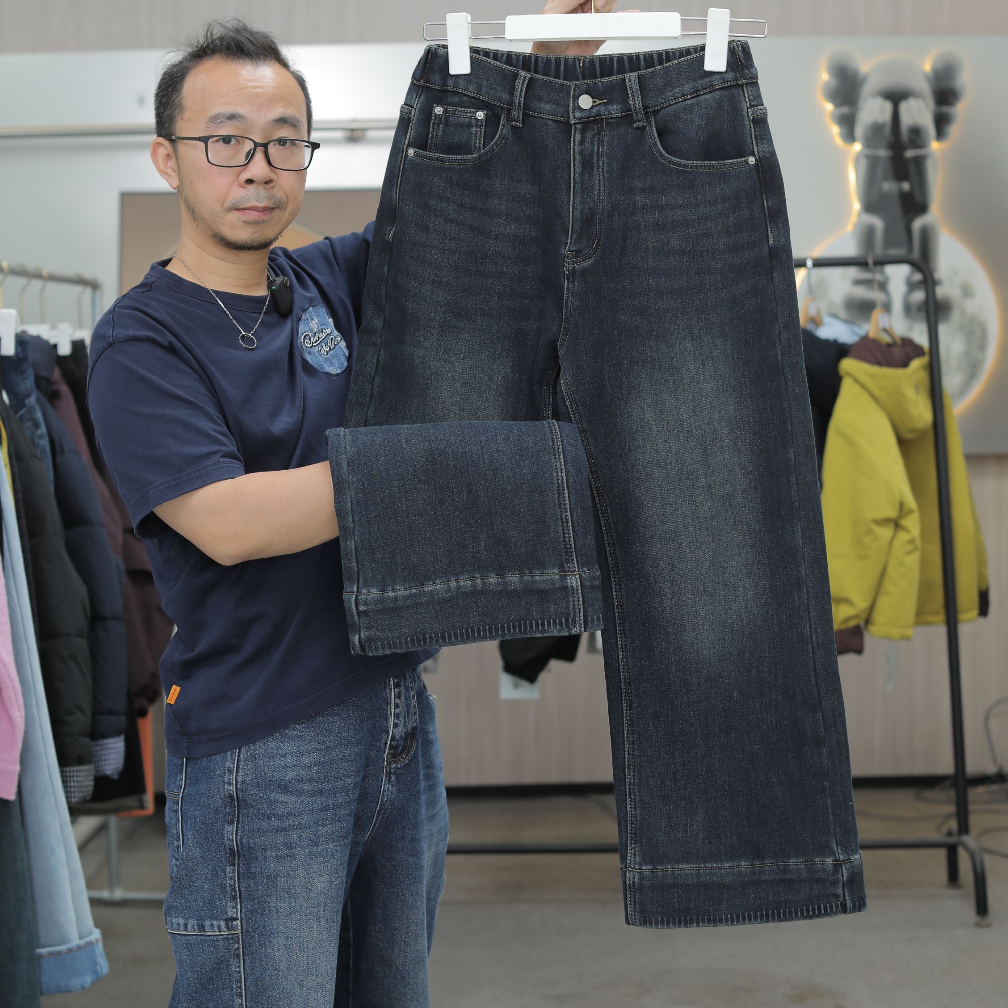 【爱奈奴】82006冬季胖mm大码女装加绒加厚高腰牛仔裤阔腿裤直筒裤