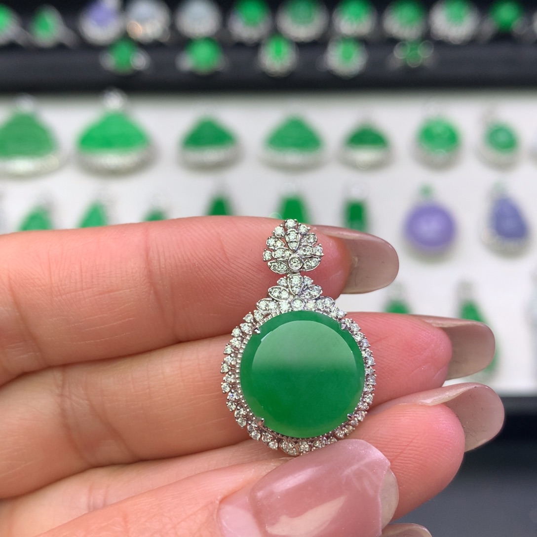 翡翠18K金镶嵌吊坠(不含链)