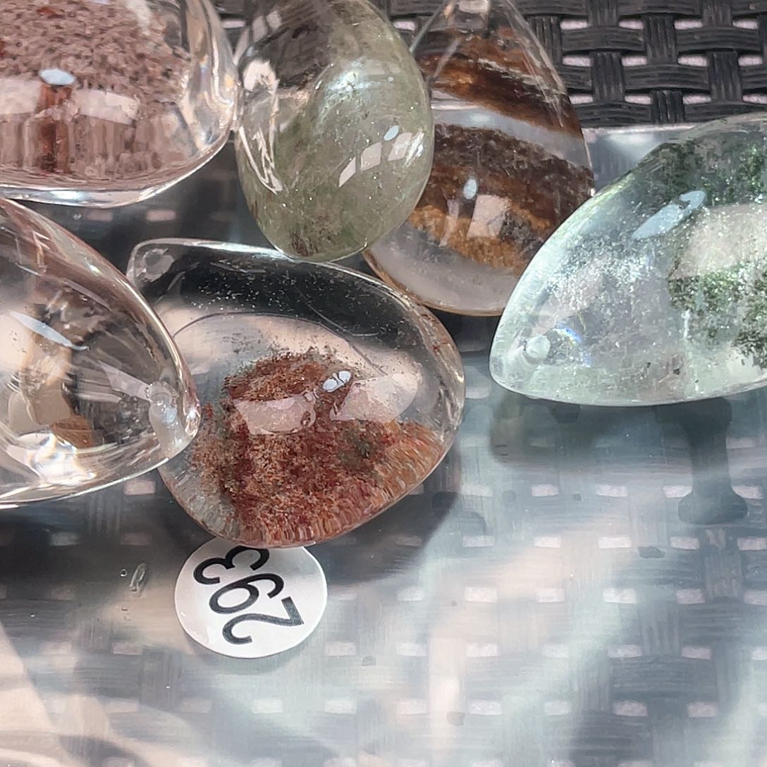 【闪购商品】颈饰未镶嵌水晶来****子