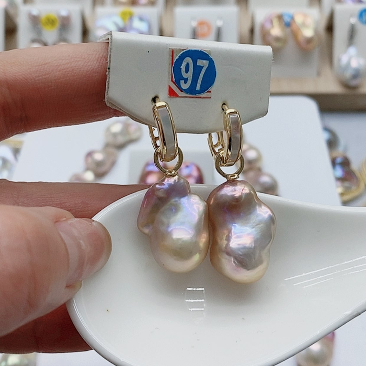 【闪购商品】银S925镶嵌淡水珍珠耳饰
