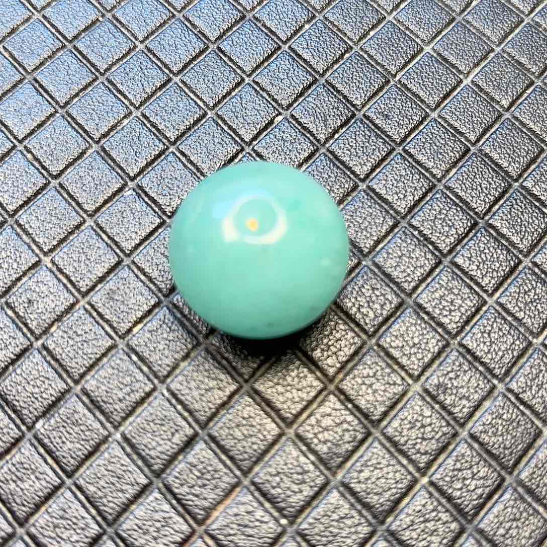 石英质玉未镶嵌颈饰鱼*