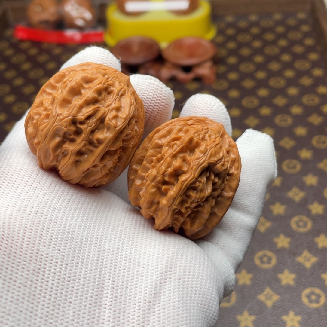 核桃文玩核桃玲珑石