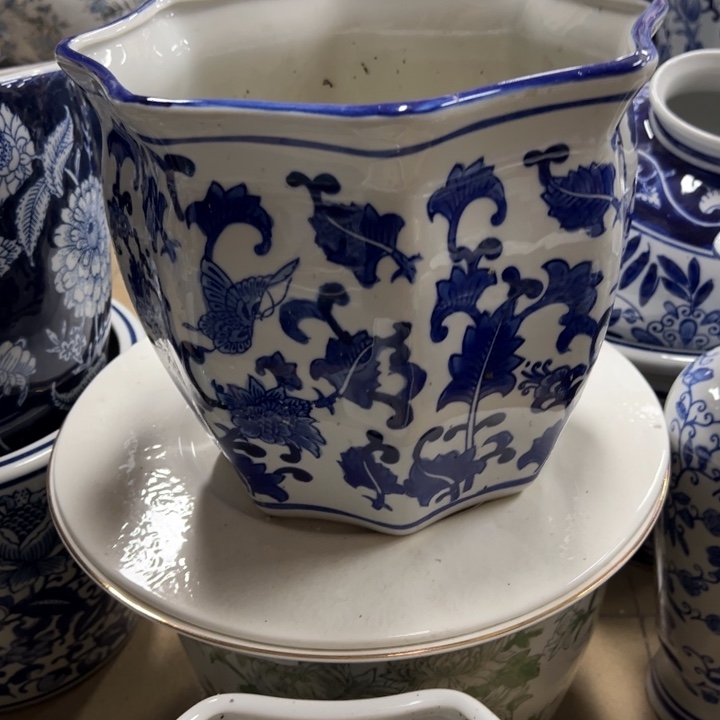 瓷片微瑕。。。。。。。。。。。。。