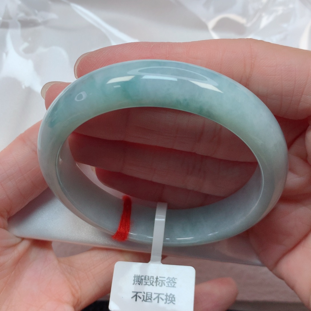 翡翠手镯未镶嵌53圈 捡漏