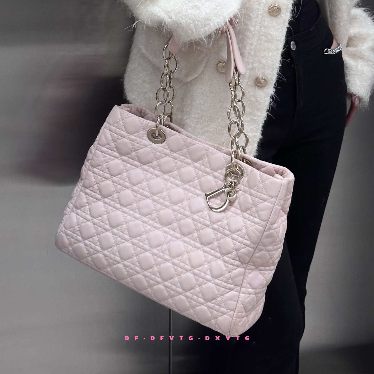 95新 DIOR/迪奥 dior 樱花粉戴妃托特单肩包