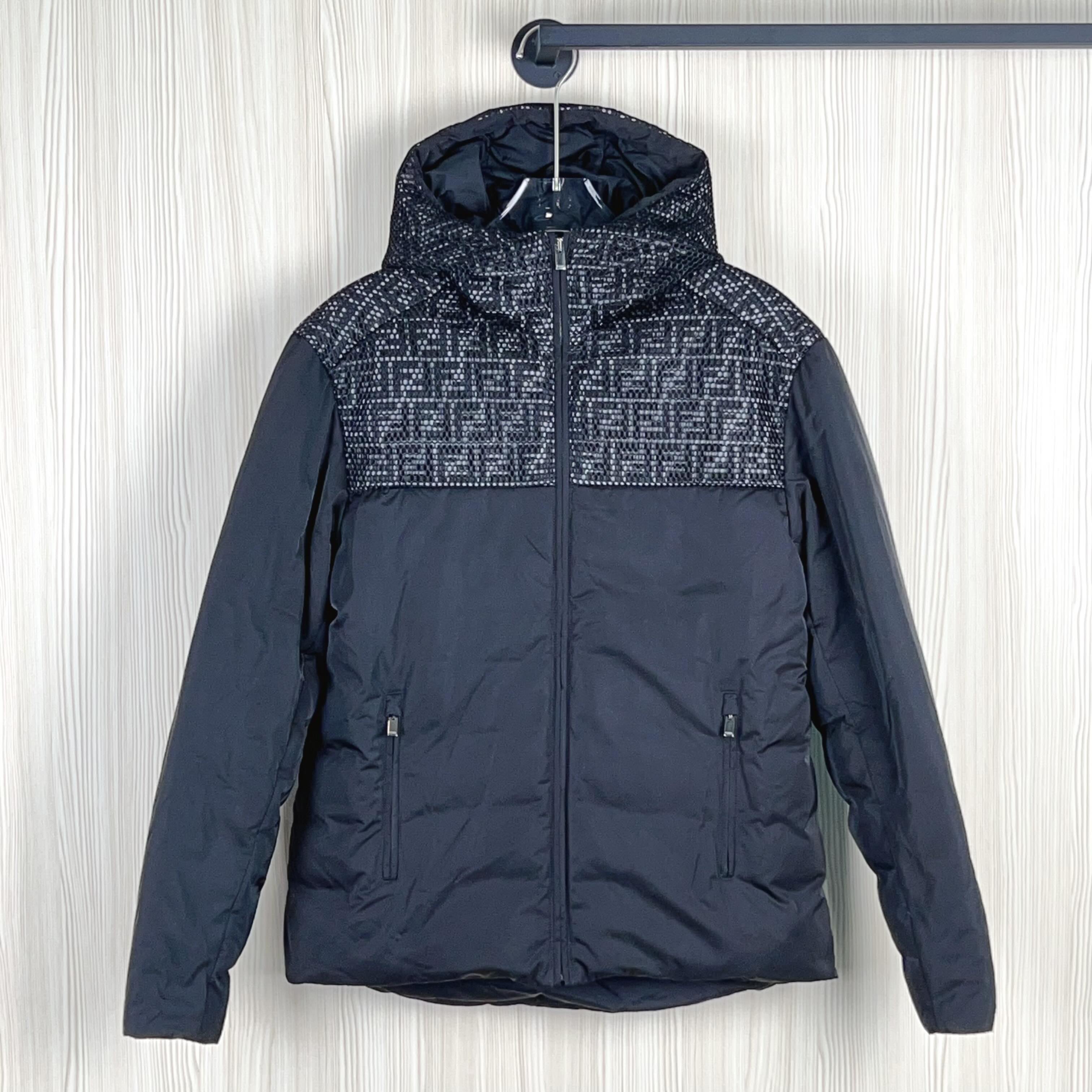 99新 FENDI/芬迪 安洁利/羽绒服/尺码46/成色直播间为准/GSS15670