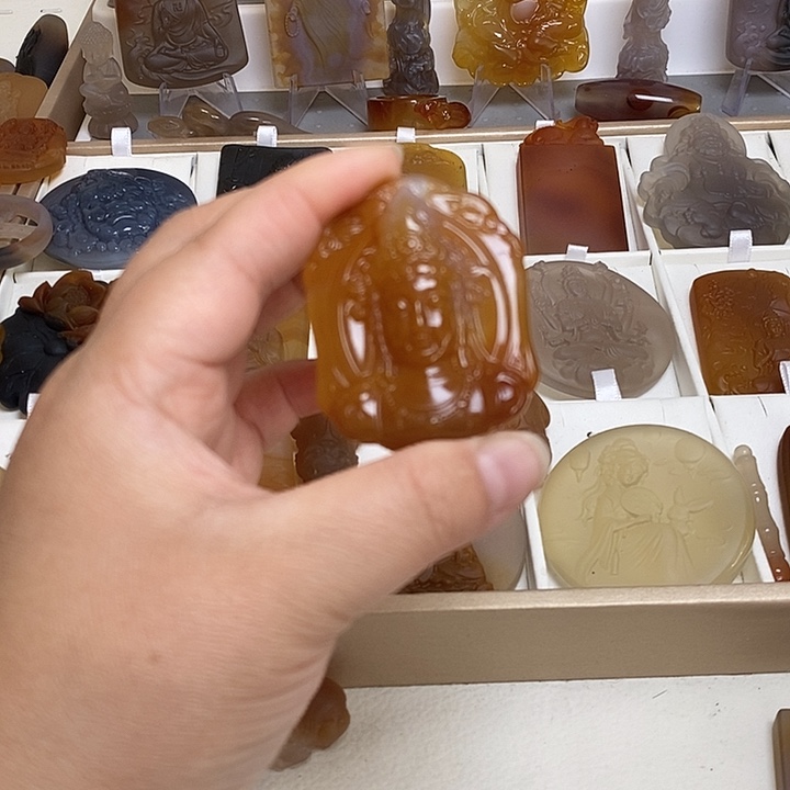 玛瑙/玉髓未镶嵌颈饰