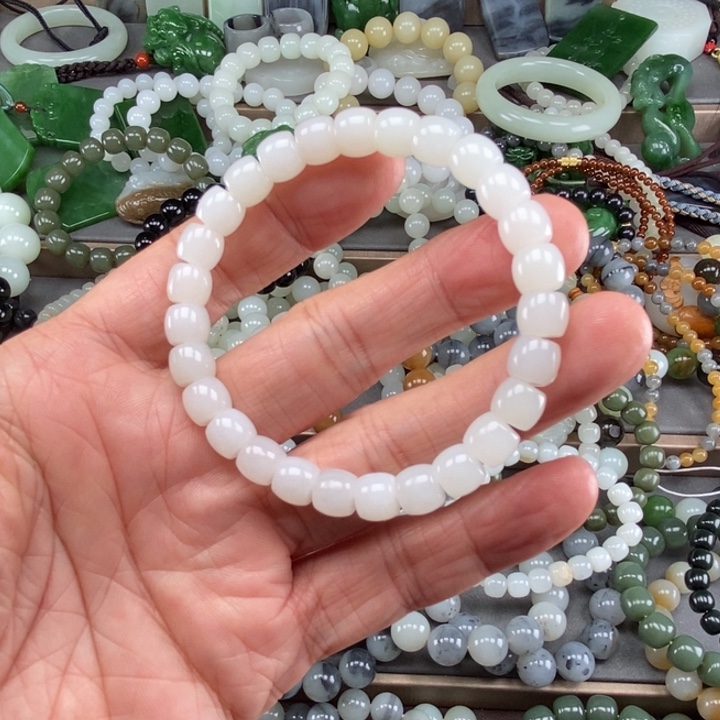 啊***呜和田玉未镶嵌挂件