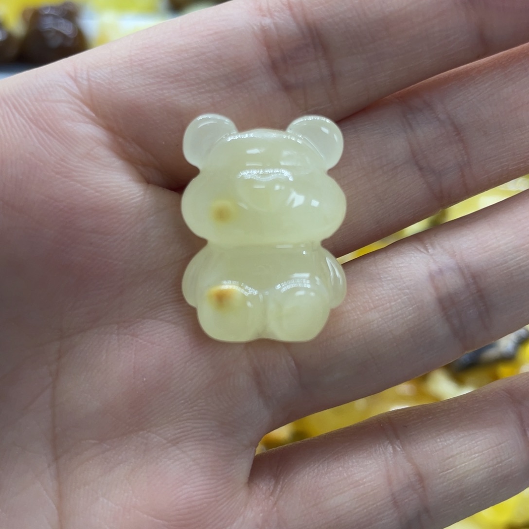 未镶嵌琥珀裸石3克小熊
