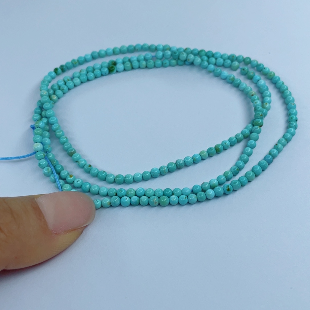 绿松石颈饰未镶嵌