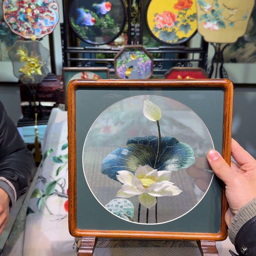 刺绣刺绣工艺精湛