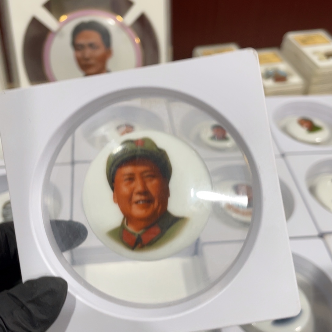 合金张****音辉达利红色收藏