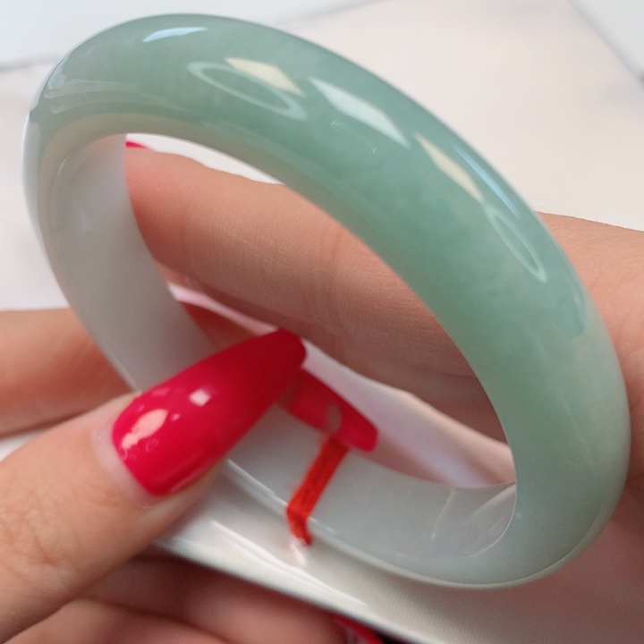 【闪购商品】翡翠手镯未镶嵌54+圈