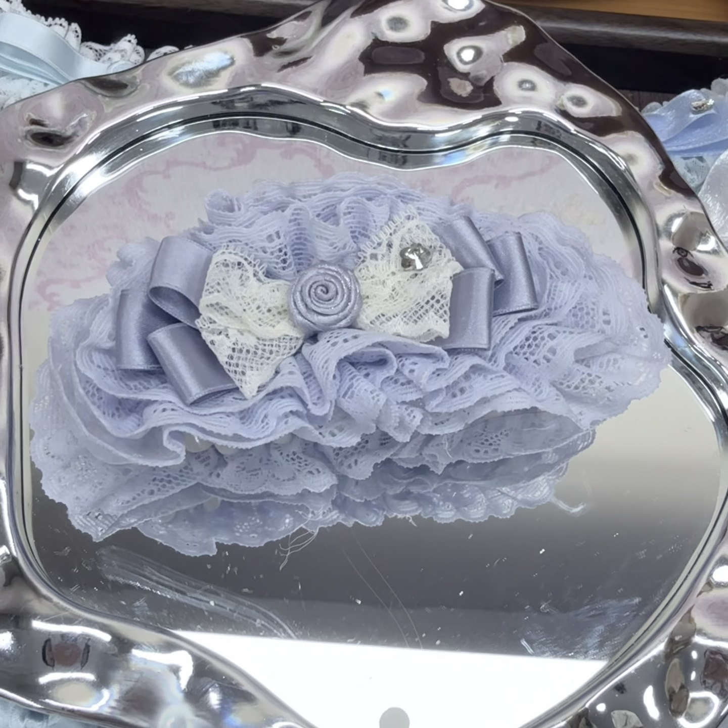 甜妹风复古多层蝴蝶结蕾丝爱心纽扣马尾扭扭香蕉发夹精致小众