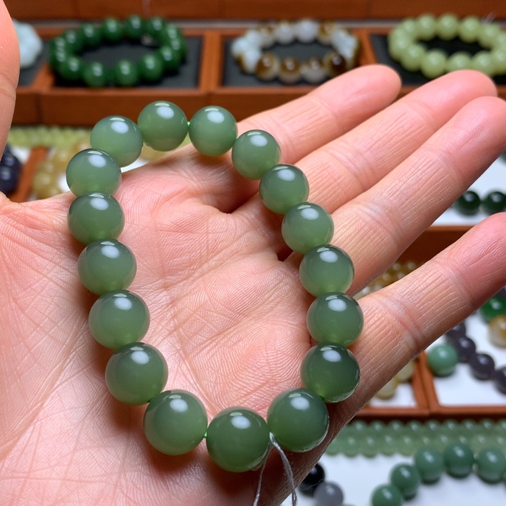 和田玉手串未镶嵌