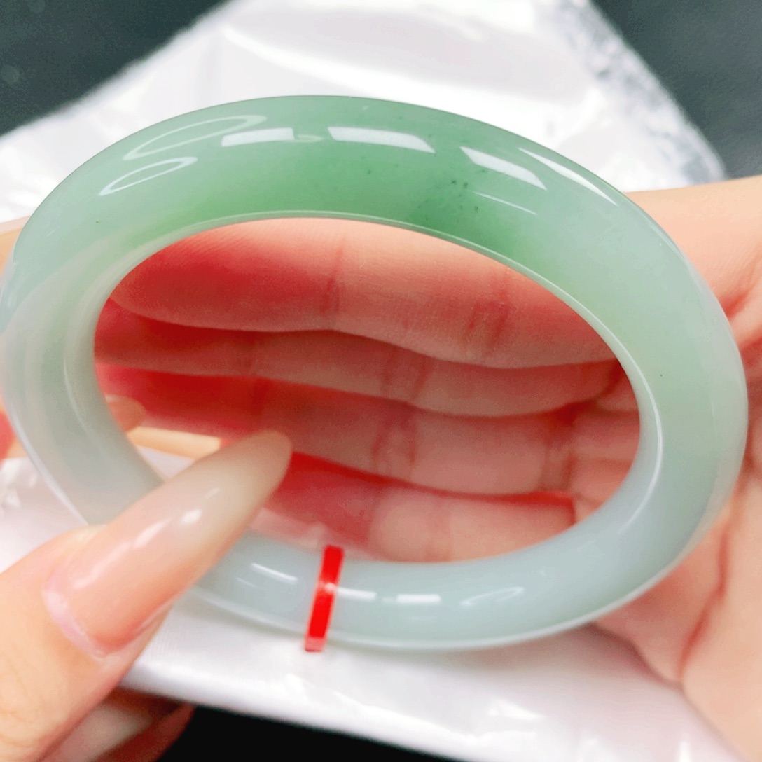 翡翠未镶嵌手镯56