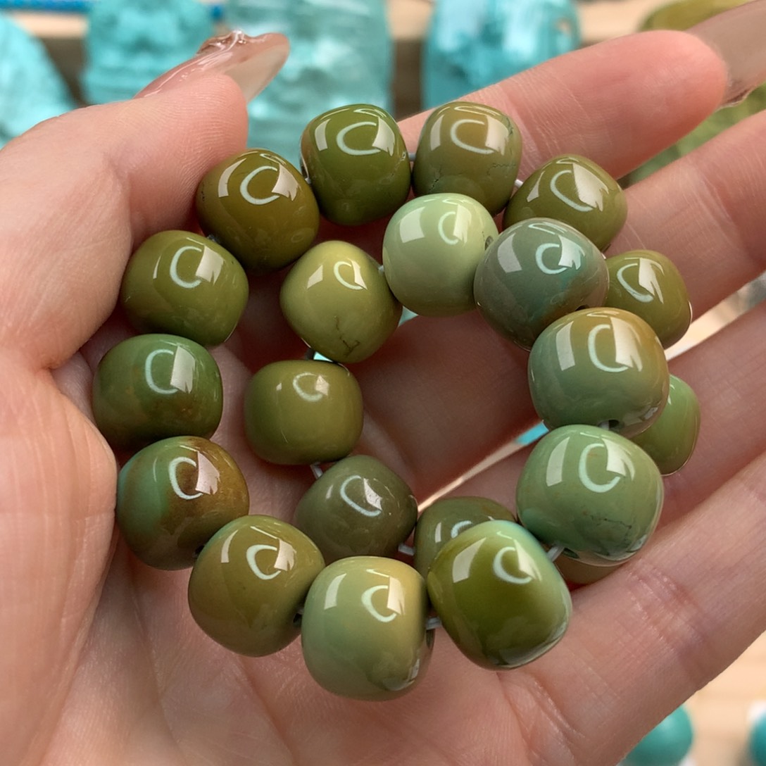 绿松石珠宝玉石未镶嵌