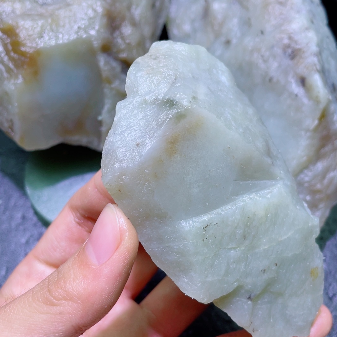 和田玉未镶嵌珠宝半成品